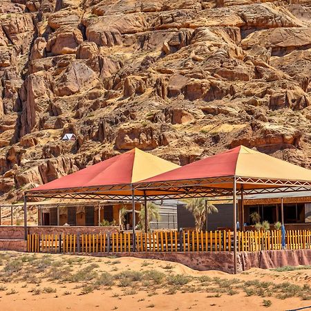 Wadi Rum Sunset Camp Exterior foto